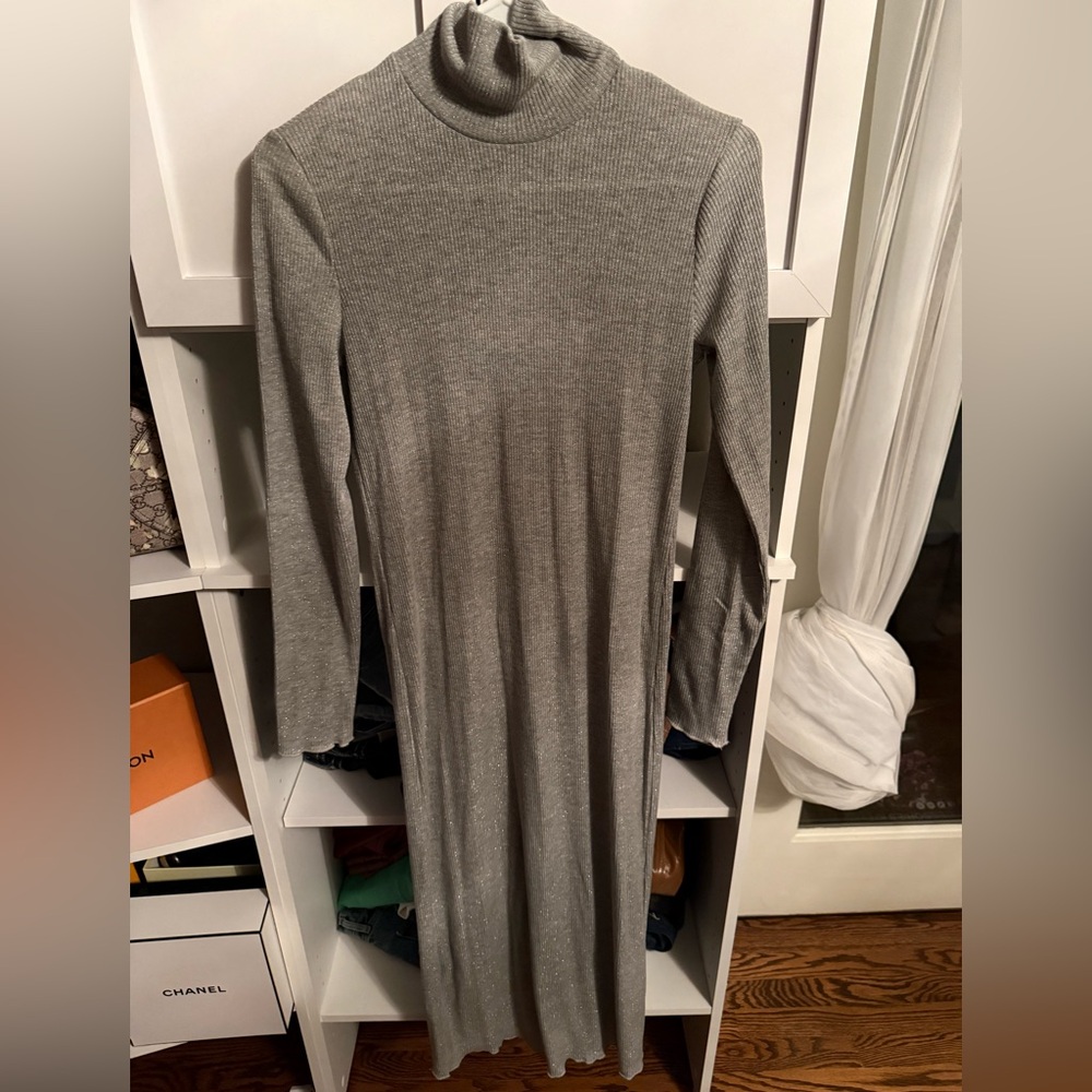 H&M Gray shimmer ribbed long Sleeve Dress